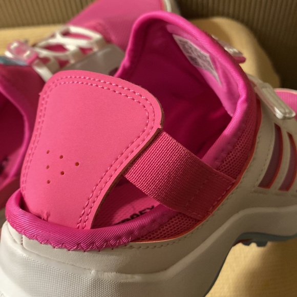Girl’s Adidas Terrex Sneakers - Picture 5 of 11